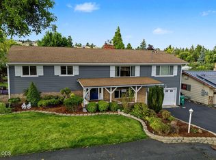 2460 Redwood Dr, Klamath Falls, OR 97601
