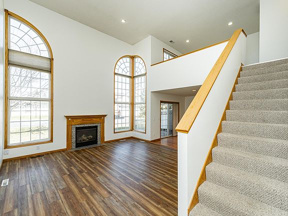 4th image of 1930 Topaz Pointe Ln SW