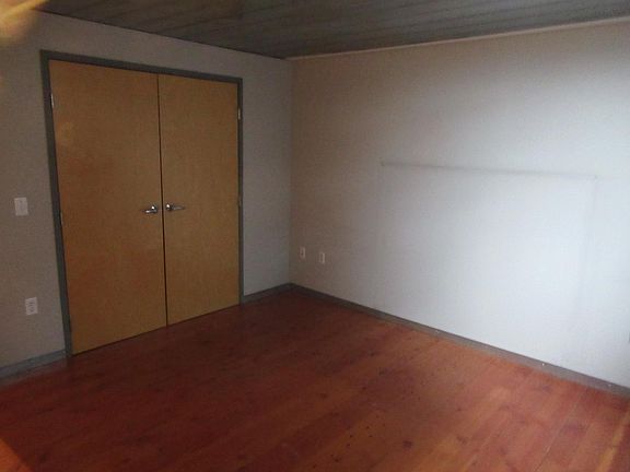 5th image of 250 Park Ave Unit 713