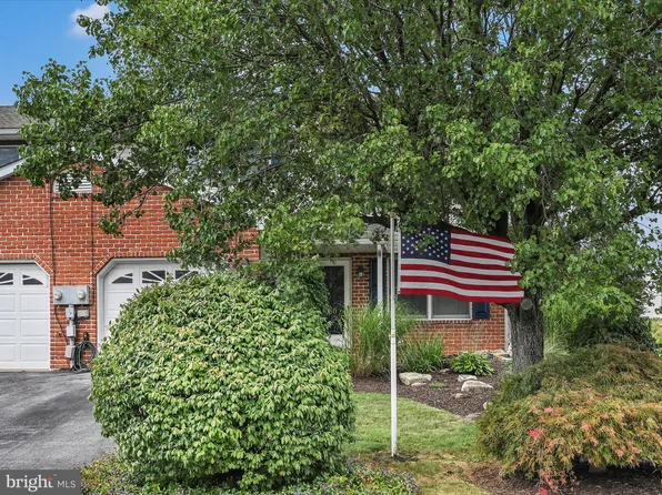 150 Palm Ln #L-0067, Lebanon, PA 17042