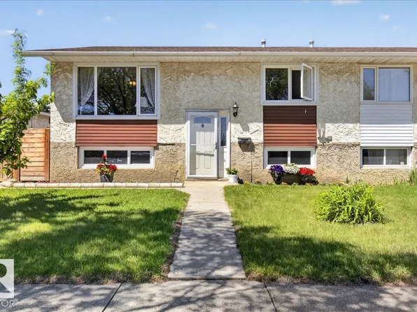 16604 115th St NW, Edmonton, AB T5X 3V4