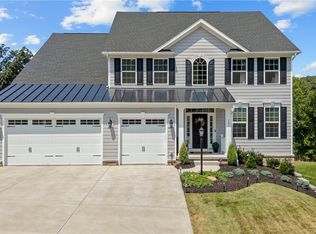 327 Crest Ln, Mars, PA 16046