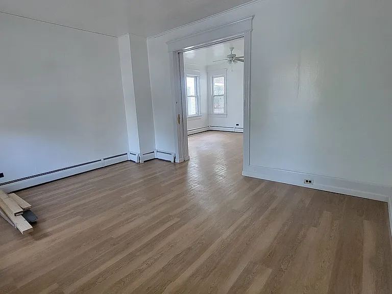 169 S Hancock St — Photo 3