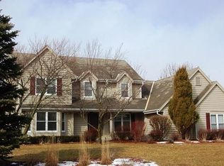 1055 Pitzka Rd, Brookfield, WI 53045