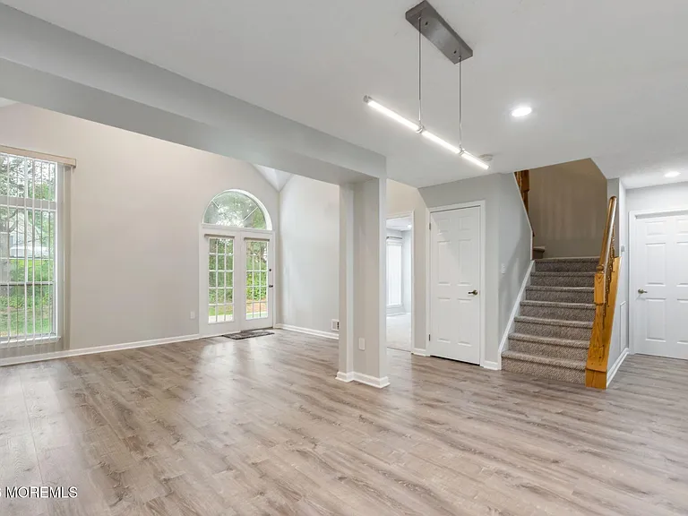 262 Daffodil Dr — Photo 11