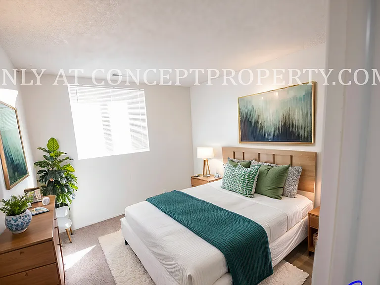 Foothill Terrace — Photo 246