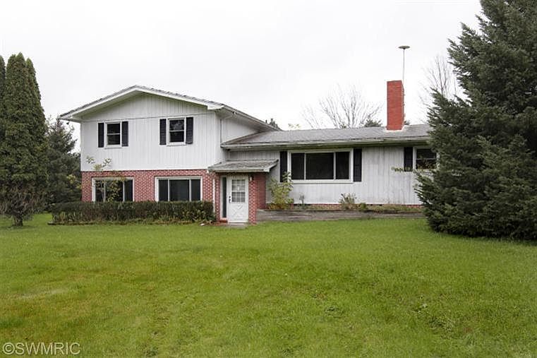 1st image of 20761 Capital Ave NE