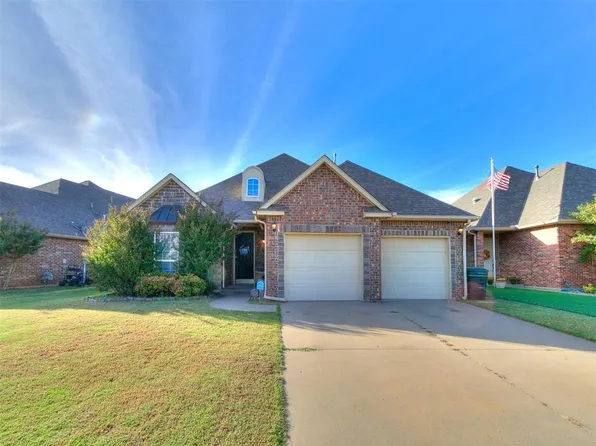 1009 Ashwood Ln, Moore, OK 73160