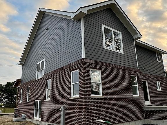 3rd image of 509 E Forest Ave