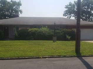 1029 Forest Dr, Linden, NJ 07036