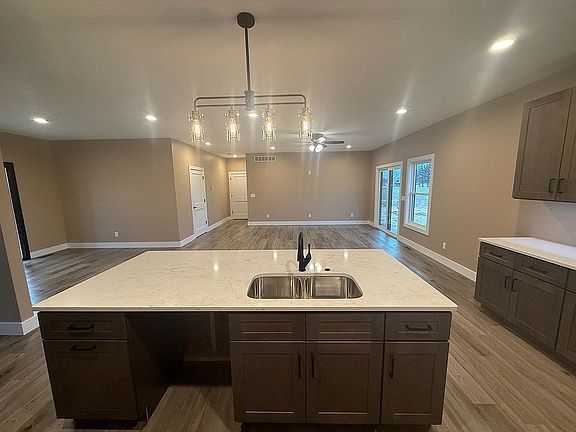 4th image of 13147 N Country Club Rd