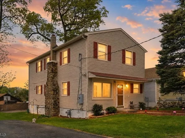 7 Willow St, Mount Arlington Boro, NJ 07856