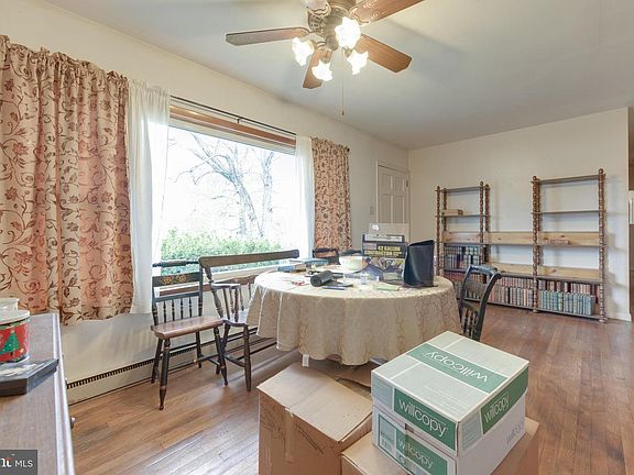 4th image of 470 Fruit Farm Rd