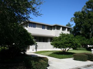2621 S Bryant Cir, Tampa, FL 33629