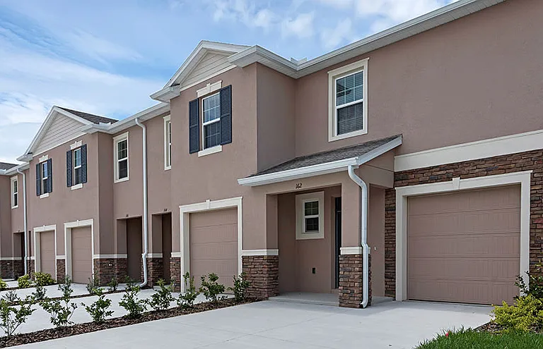 Reunion Crossing Townhomes — Photo 36