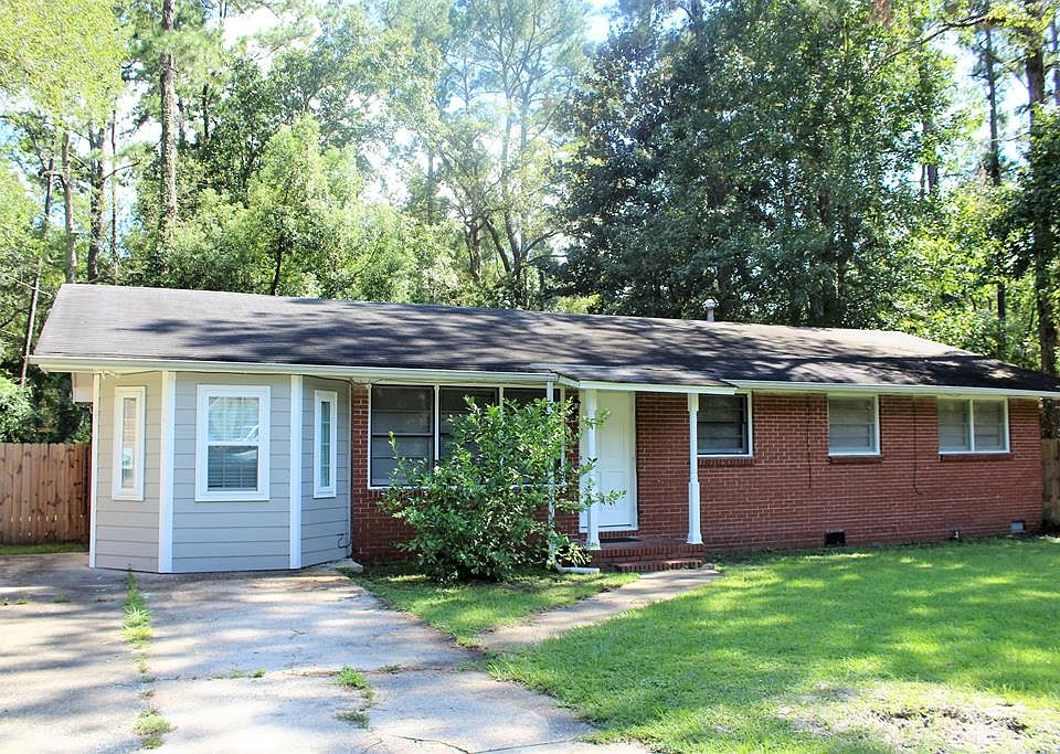 1st image of 411 University Dr
