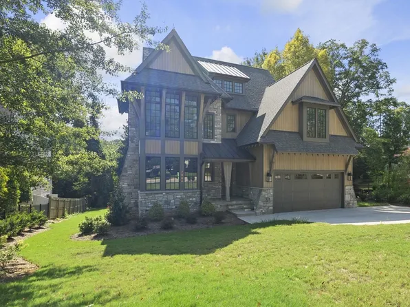 2806 Anderson Dr, Raleigh, NC 27608