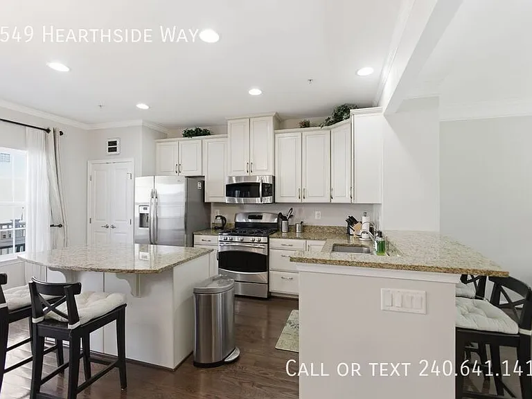 7549 Hearthside Way — Photo 9