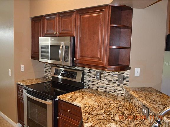 3rd image of 2715 Buckhorn Preserve Blvd