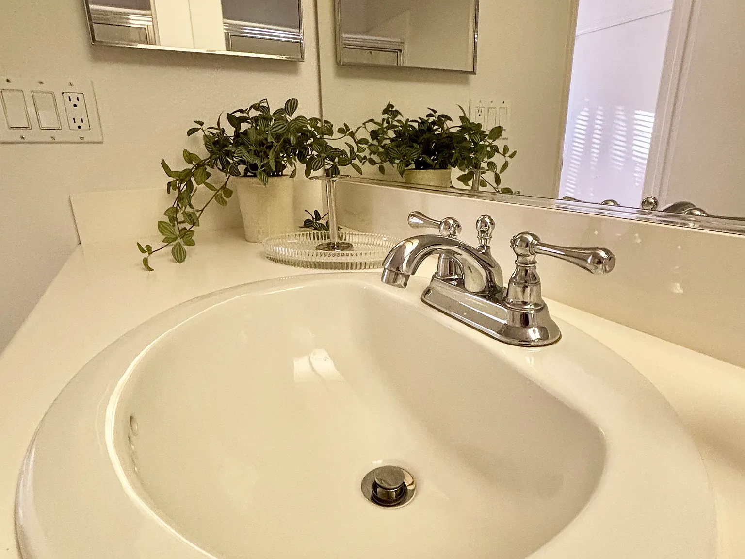 2 bed, 1086 sqft, $1,500 — Photo 4