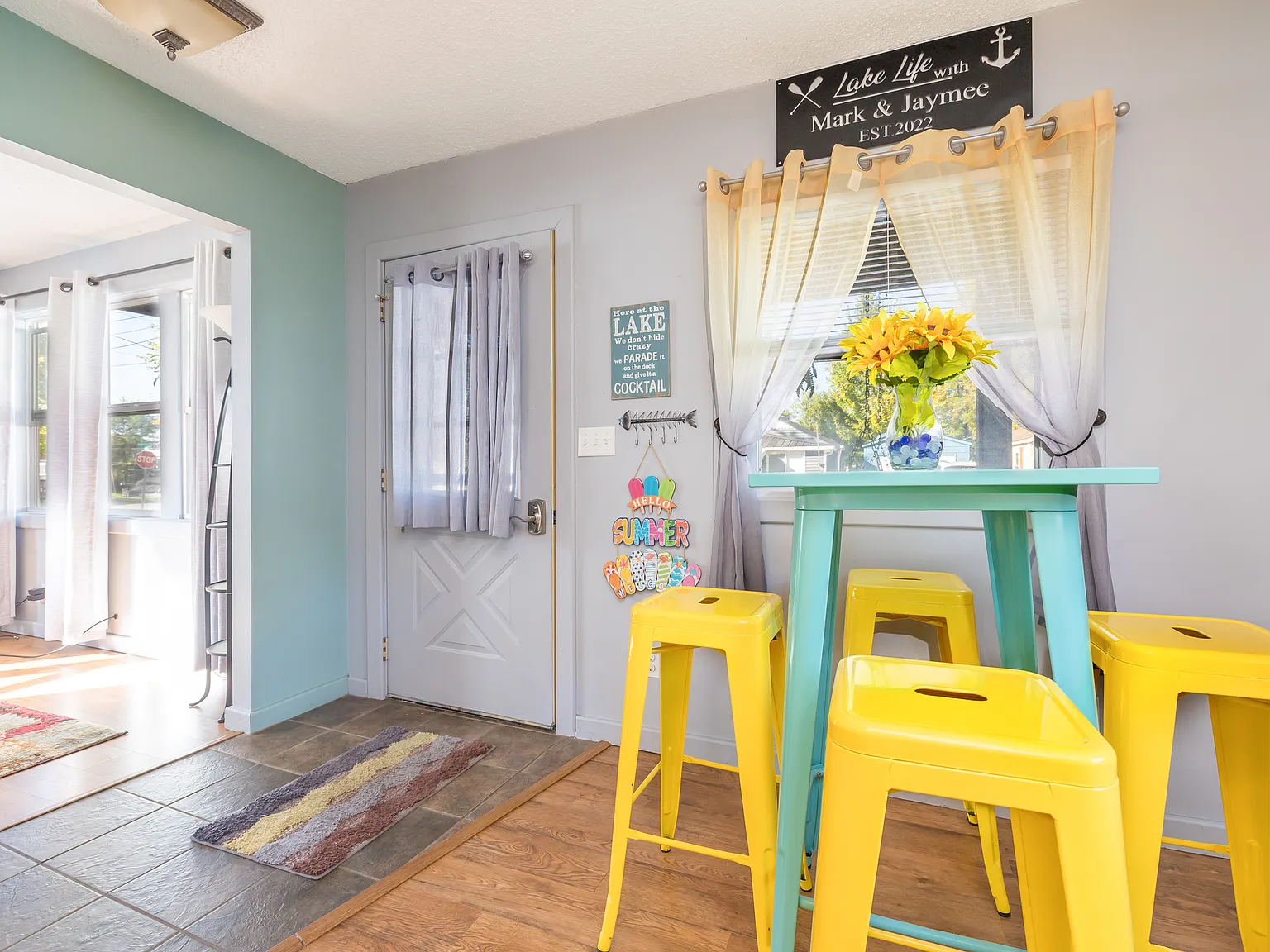 3 bed, 1440 sqft, $2,500 — Photo 3