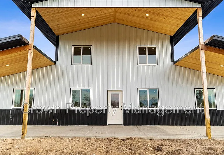 2401 Lower Valley Rd #B — Photo 22