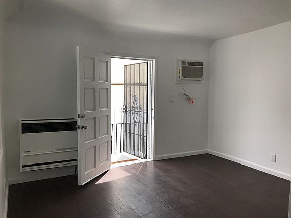 5th image of 3926 W 28th St