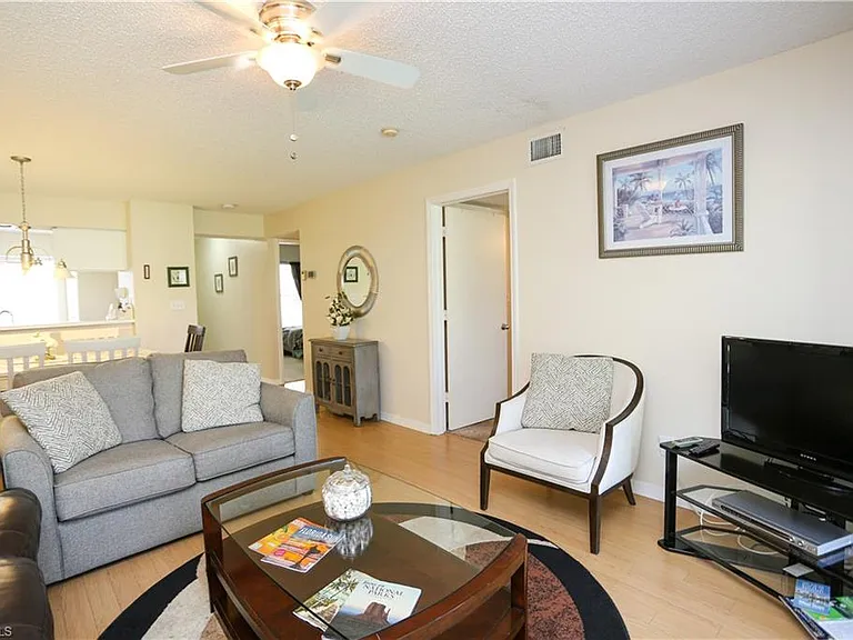 287 Quail Forest Blvd #117 — Photo 7
