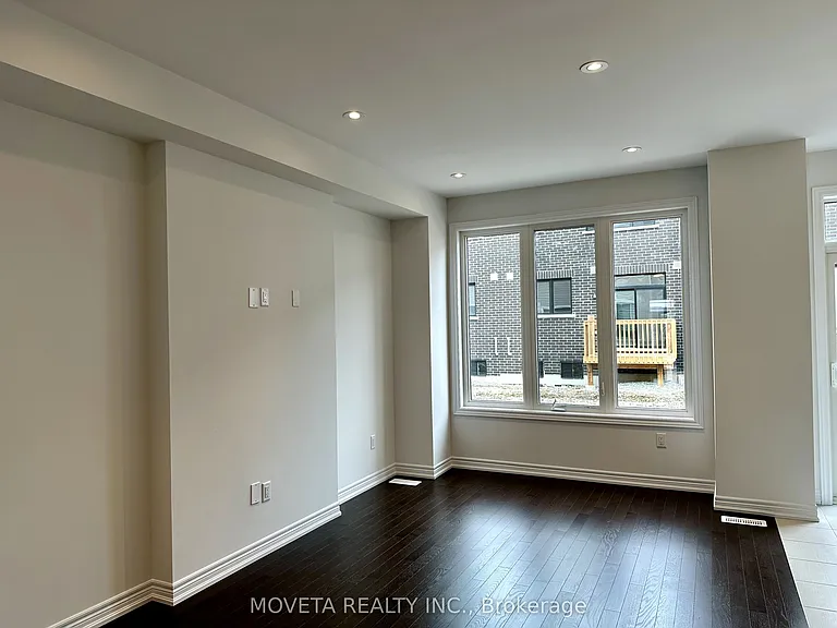 13 Milady Cres — Photo 9