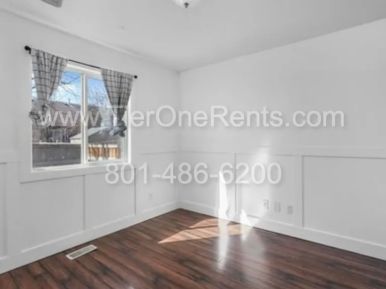 3818 E Rose Hearty Ln — Photo 10