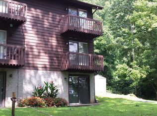 1064 Shingle Rd, Chattanooga, TN 37409