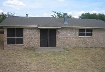 5th image of 753 Windsor Dr