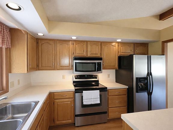 3rd image of 1116 Cherry Hills Dr