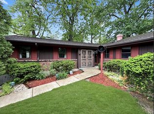 5308 Dallas Ct, Rockford, IL 61109