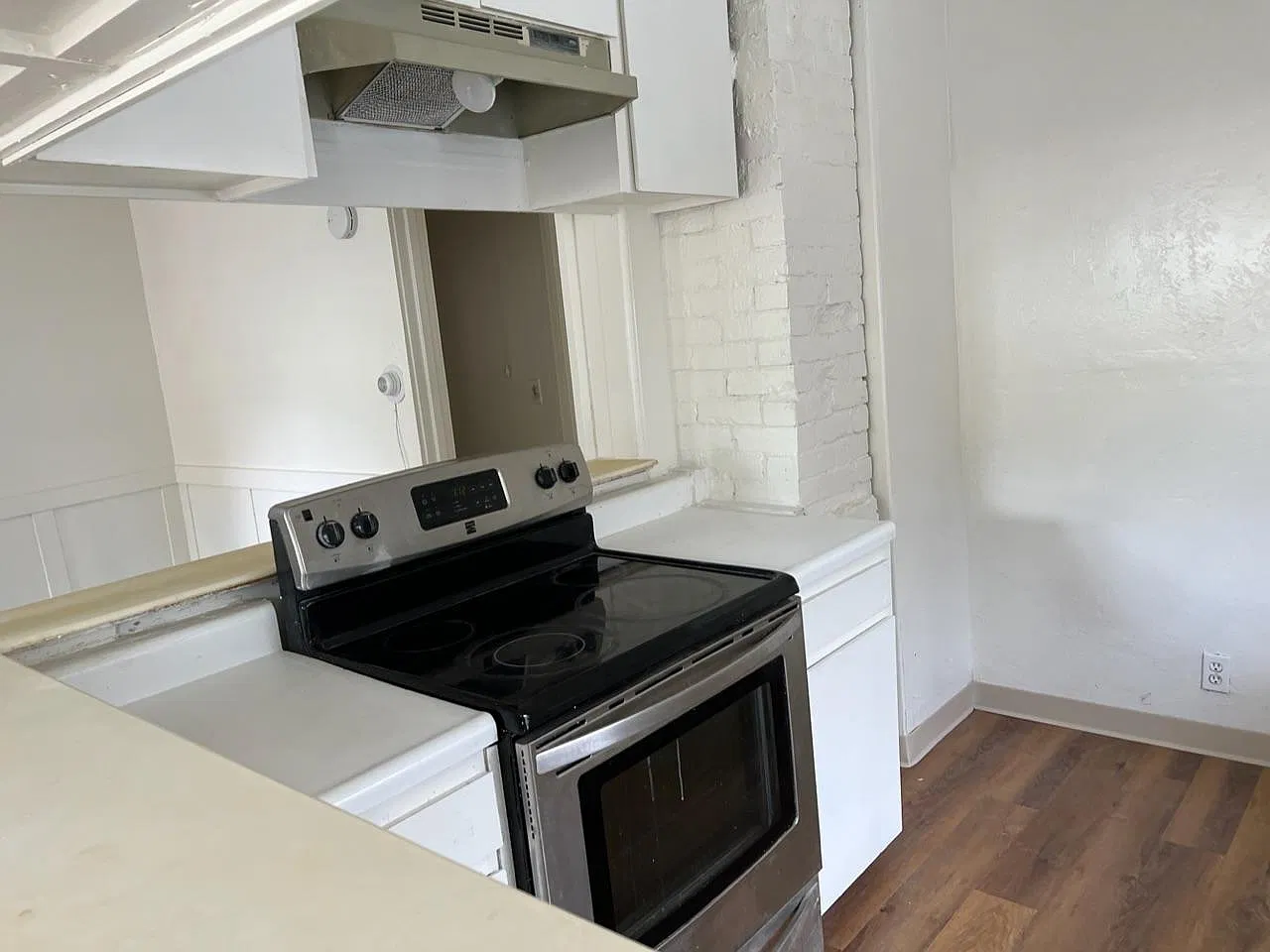 2 bed, 1250 sqft, $1,850 — Photo 2