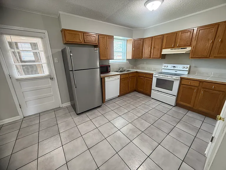 3002 Jodie Pl — Photo 6