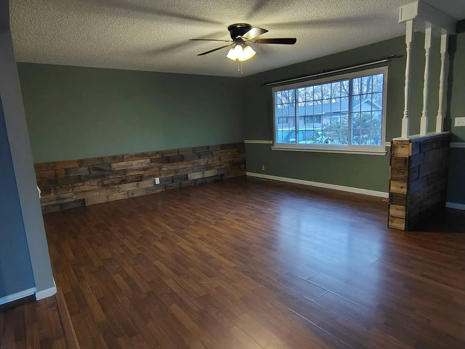 1208 Scott Dr — Photo 4