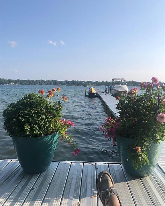 2690 Pine Lake Rd, West Bloomfield, MI 48324 MLS 20230013978 Zillow