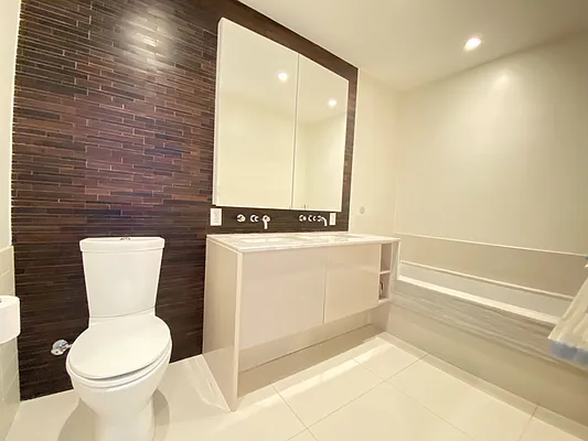 Rented by Corcoran | media 26