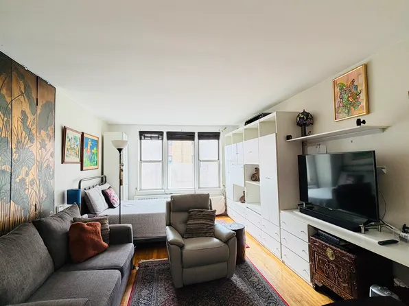 311 East 75th Street image 1 of 5