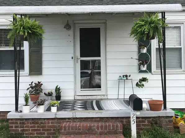 25 S Colin Dr, Portsmouth, VA 23701