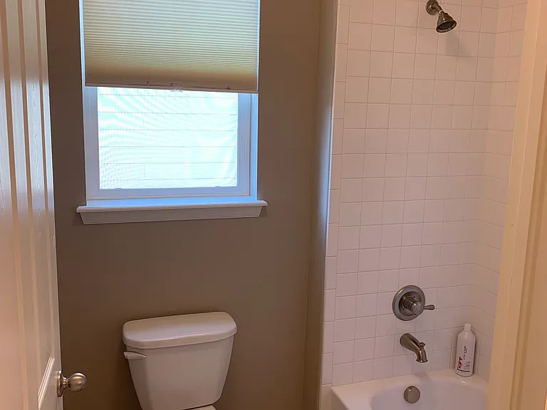 Interior, Main Level, Secondary Bathroom