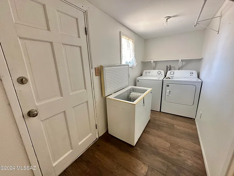 1490 N John Adams St — Photo 23