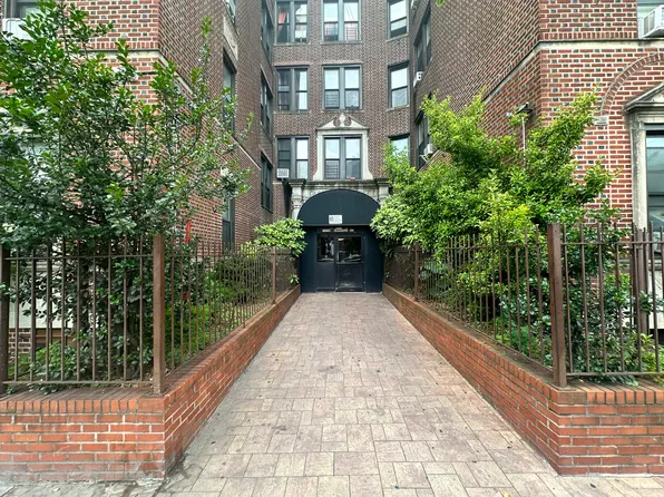 1710 Carroll Street image 1 of 4