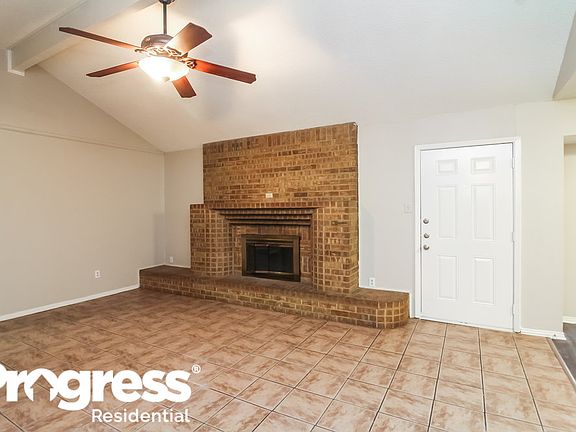 2nd image of 749 Parkview Dr