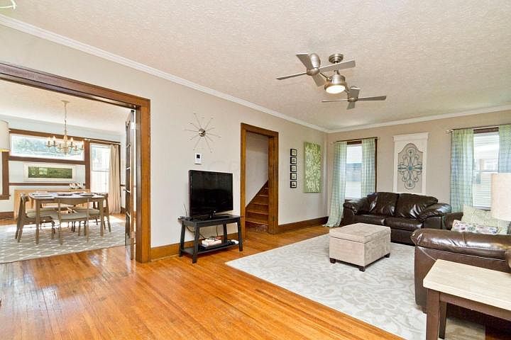 1st image of 35 E Longview Ave