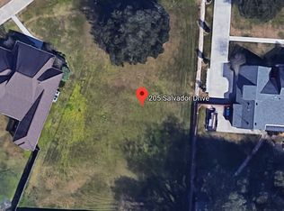 205 Salvador Dr, Lafayette, LA 70507
