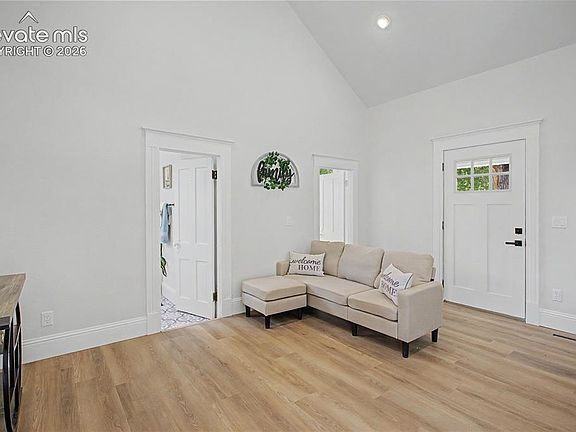 4th image of 11 N 13th St