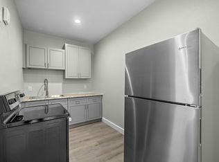 614 35th St #3, Galveston, TX 77550