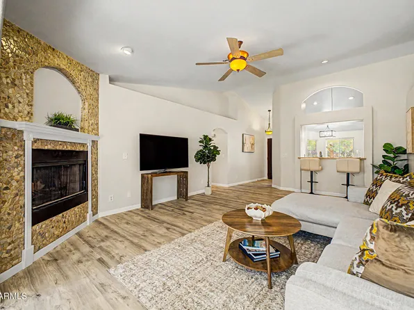 15207 E SHOOT OUT Plaza, Fountain Hills, AZ 85268